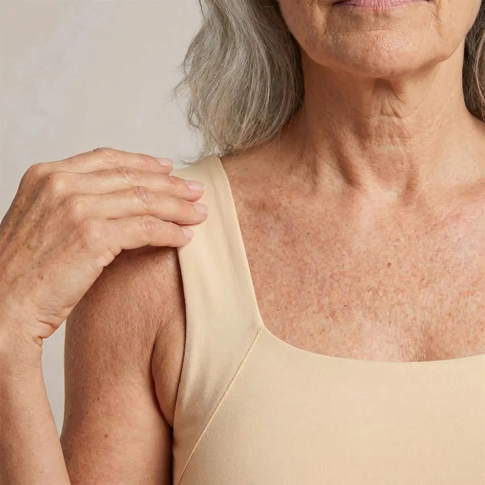 A wide, soft strap on the shoulder, no wire or clasp
